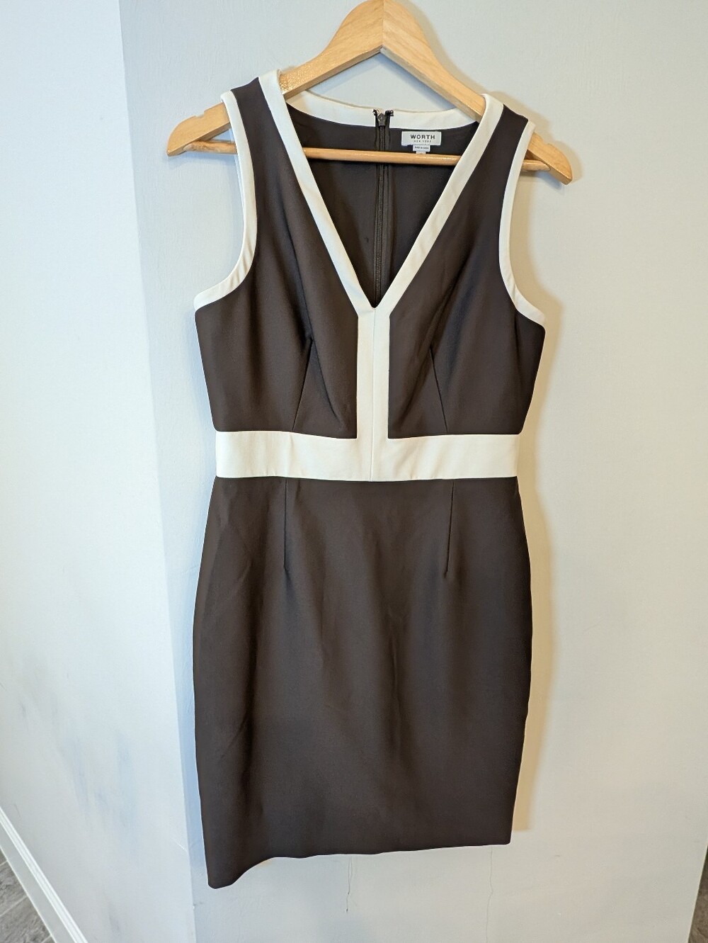Worth Chocolate Brown Mini Sheath Dress with White Trim Women's Size 10